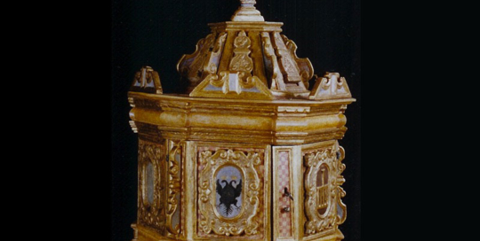 Restauro opera d'arte: Battistero Ligneo Policromo e dorato